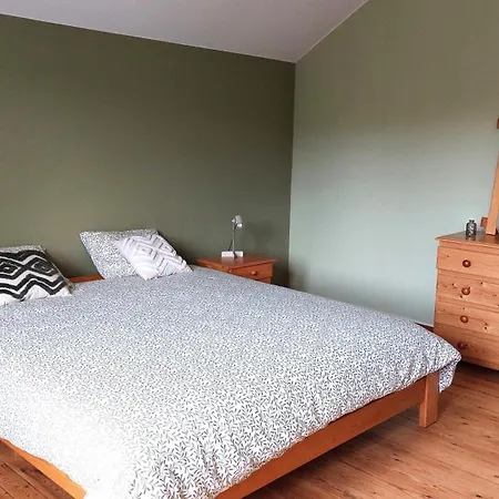 بيت للعطل La Chandine